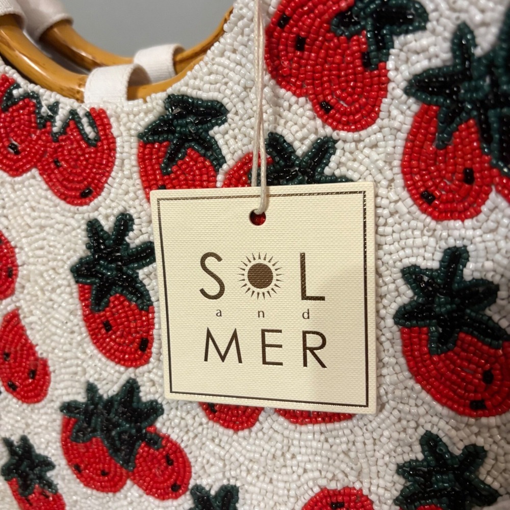 NWT Sol and Mer Strawberry Beaded Purse w/ Bamboo Handles‎ - Picture 5 of 8